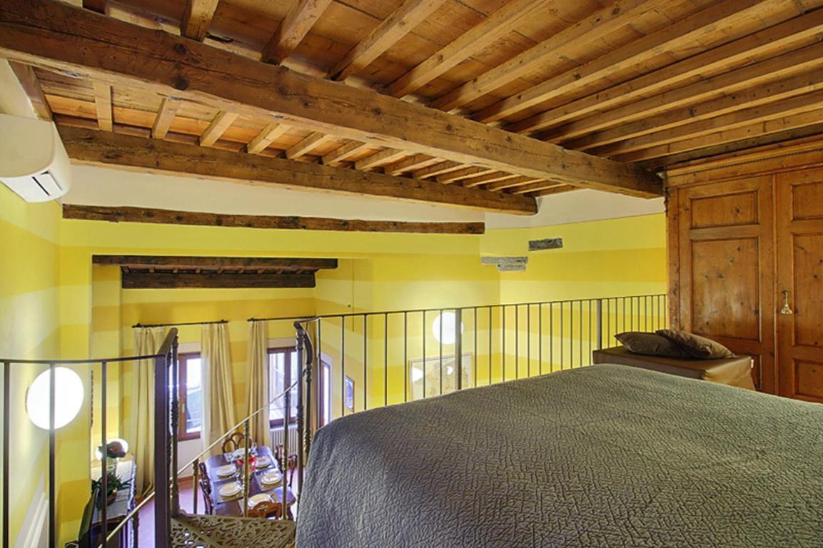 Apartments Puccini Florence Bilik gambar